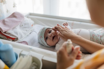 Az atópia nem csupán fizikai tüneteket okoz: így kezelhetjük a bőrbetegség okozta stresszt és szorongást