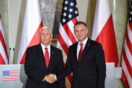 Mike Pence nie ogłosił zniesienia wiz do USA. Przyznał, że Polska spełni niebawem wymagane kryteria