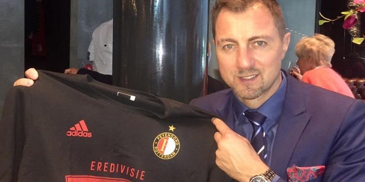 Jerzy Dudek na imprezie Feyenoordu Rotterdam. Śpiewał z kibicami