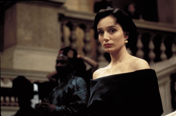 Kristin Scott Thomas w filmie "Mission: Impossible"