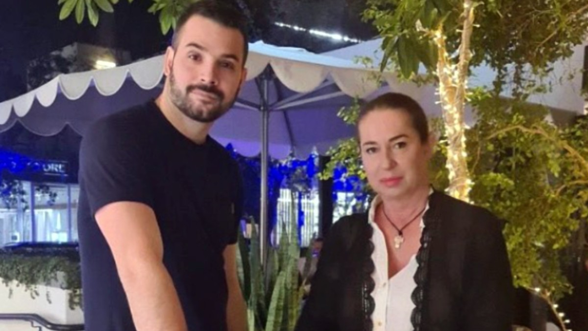 JAJA RUČNO IŠARALA, A DEKORACIJA KAO IZ MAGAZINA Majka Filipa Živojinovića oduševila prizorom iz porodičnog doma: Potrudila se do najsitnijih detalja