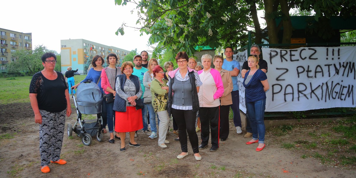 Mieszkańcy protestują przeciwko budowie parkingu