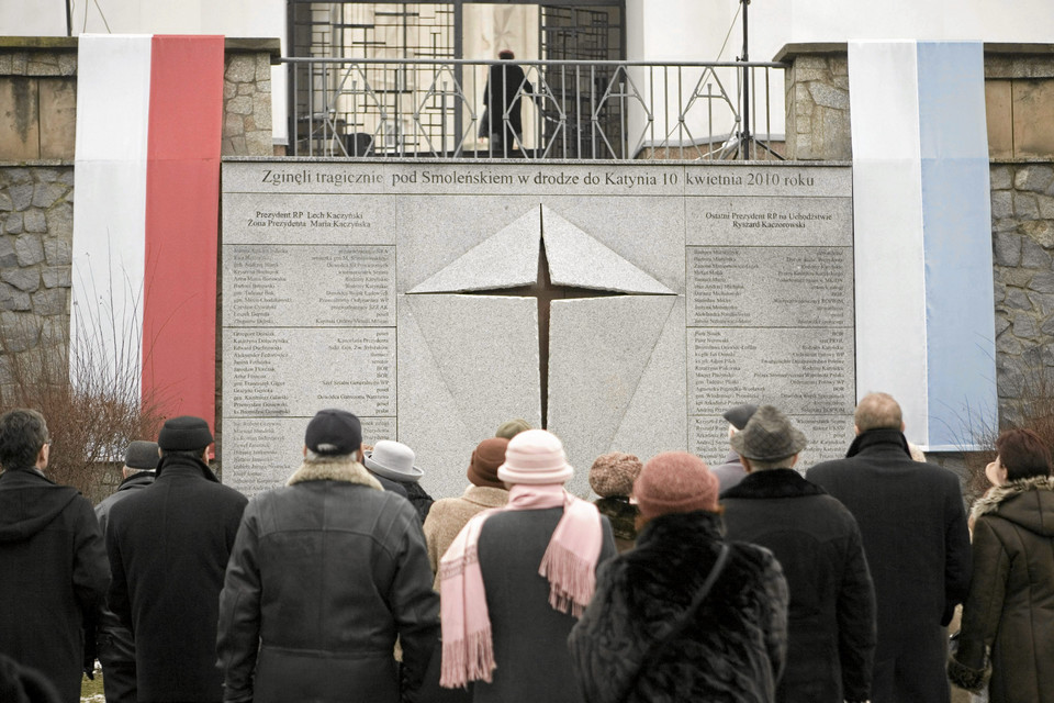 Pomniki katastrofy smoleńskiej