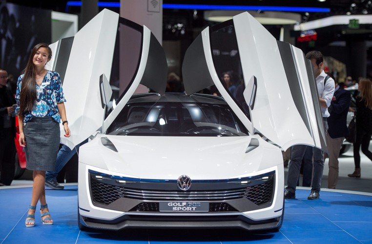 Golf GTE Sport Concept Car, EPA/BORIS ROESSLER EPA/BORIS ROESSLER Dostawca: PAP/EPA.
