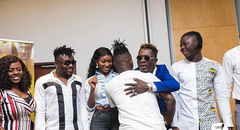 Kelvyn Boy snubs Wendy Shay