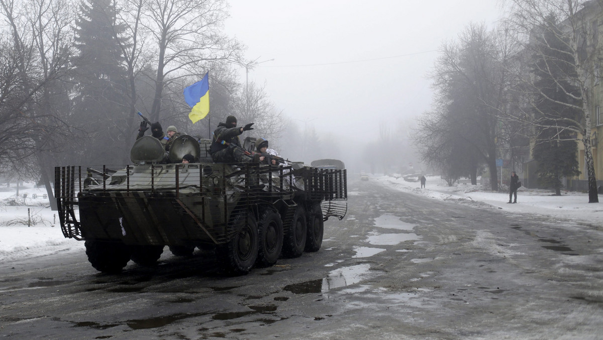 Ukraińskie siły rządowe w północnej części obszaru tzw. operacji antyterrorystycznej przeciw prorosyjskim separatystom zostały zaatakowane przez oddziały regularnej armii Rosji – oświadczył rzecznik Rady Bezpieczeństwa Narodowego i Obrony Andrij Łysenko.