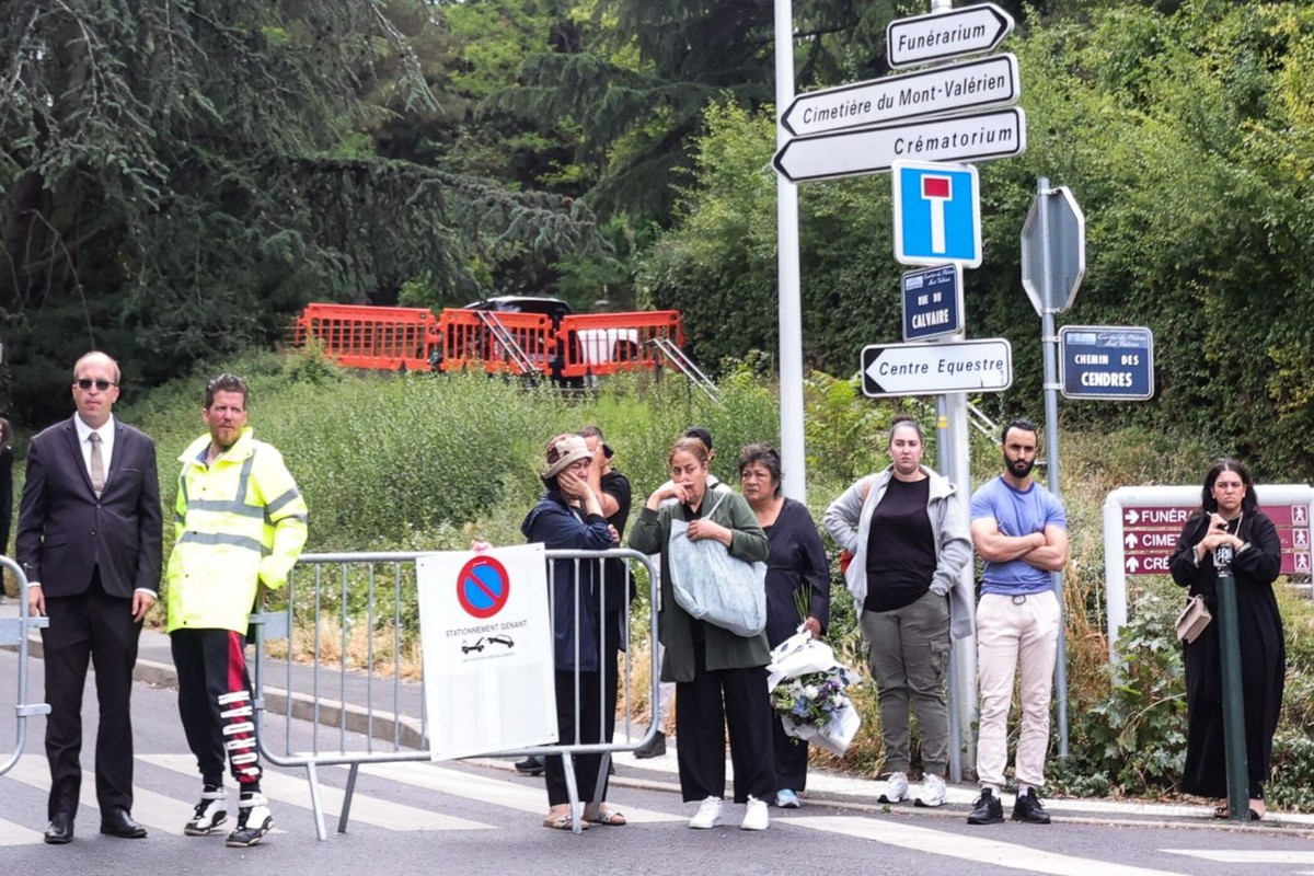 Pogrzeb 17-letniego nastolatka zabitego w Nanterre