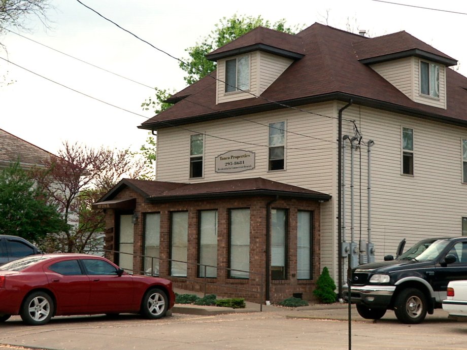 The former site of a pain clinic investigated by federal officials is seen in this picture taken April 17, 2012 in Vienna, West Virginia.