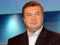 Biznesowe imperium nad Dnieprem: Janukowycz chce niezależności od oligarchów