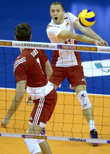 Serbowie pokonani. Kurek bohaterem. Polscy siatkarze biżej awansu