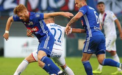 Ekstraklasa: Szczęśliwe zwycięstwo mistrza Polski. Karny i samobój w końcówce