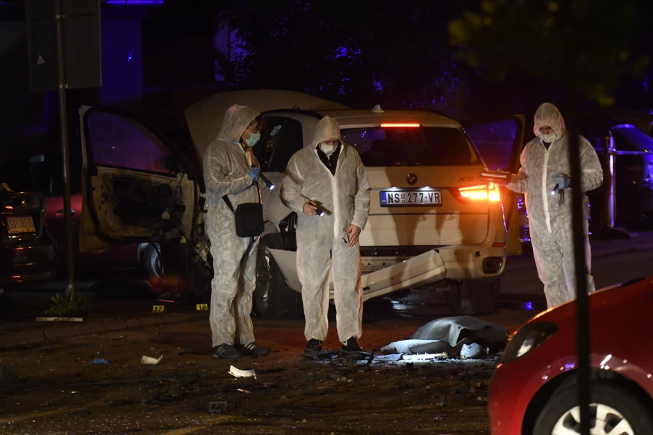 Prvi rezultati istrage govore da je bombu postavio i aktivirao profesionalac daljinskim putem i da ga je pratio kako bi ga digao u vazduh  