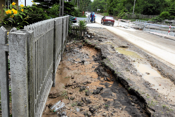 Zalania, podtopienia i ostrzeżenia hydrologiczne