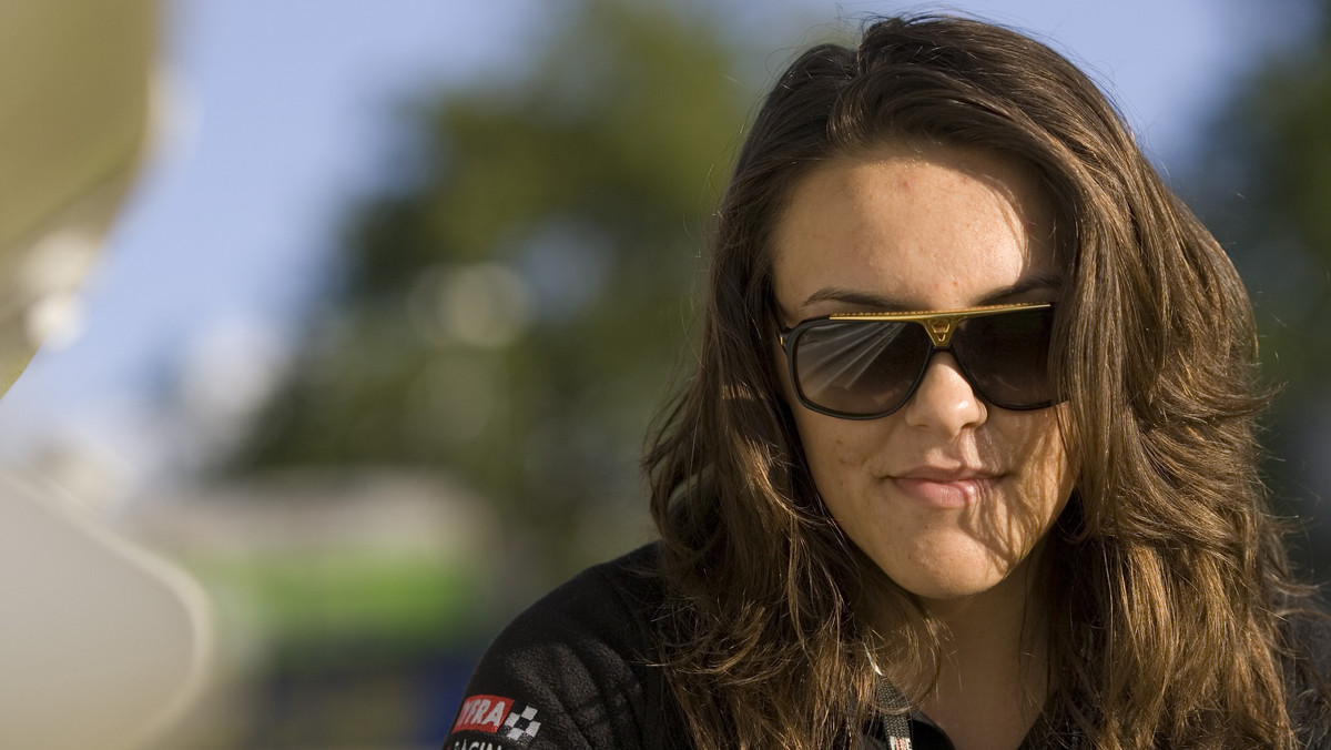 Natalia Kowalska środowymi testami rozpoczyna drugi weekend w Formule 2, która teraz rywalizować będzie na francuskim torze Magny Course, na którym do nie dawna ścigali się kierowcy F1.