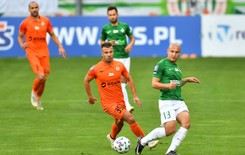 Ekstraklasa: Zagłębie znów wygrało rzutem na taśmę [WIDEO]
