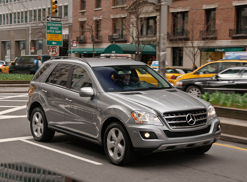 Mercedes-Benz ML 450 Hybrid nyní dostupný v USA, ale jen na leasing