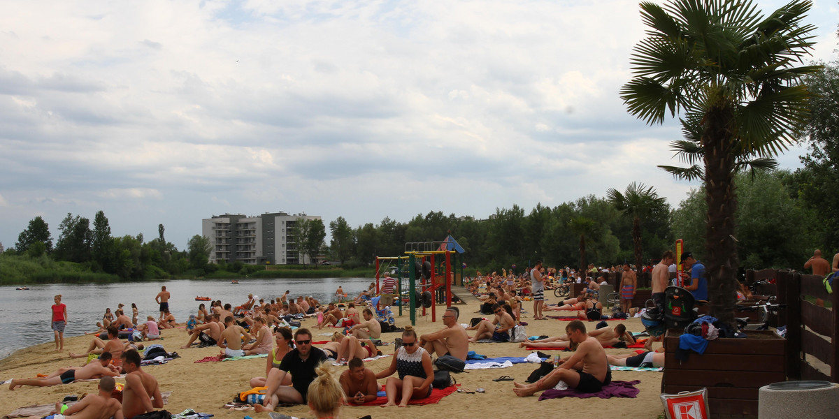 Nowy sezon na żwirowni, miejskiej plaży w Rzeszowie 