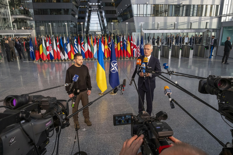 Wołodymyr Zełenski i sekretarz generalny NATO Jens Stoltenberg