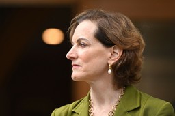 anne applebaum: u trumpa można kupić spotkanie, ułaskawienie, nawet politykę zagraniczną