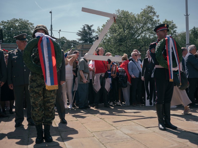 Prorosyjski marsz "Nieśmiertelnego Pułku" z okazji Dnia Zwycięstwa Rosji, Belgrad, 9 maja 2022 r.