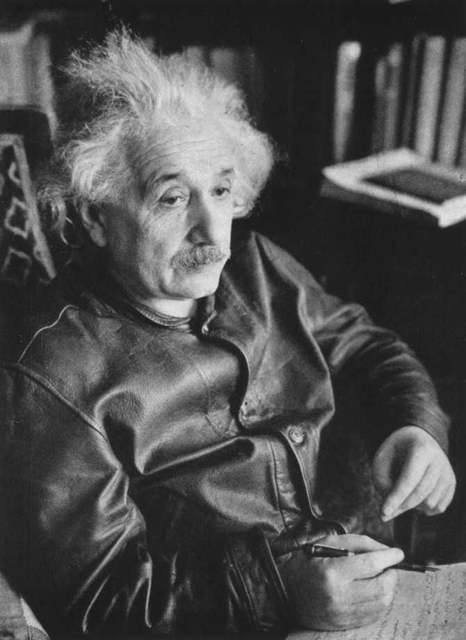 Albert Ajnštajn
