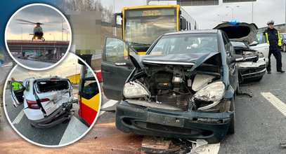 Karambol z udziałem autobusu na drodze wyjazdowej z Warszawy. Lądował śmigłowiec LPR