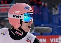 Linie lotnicze zgubiły sprzęt polskich skoczków. Kubacki i Stoch zostali bez nart