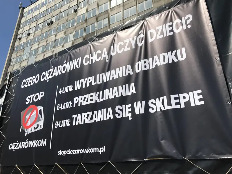 Ciężarówka Krzysztofa Gonciarza na chwilę przed ruszeniem w trasę