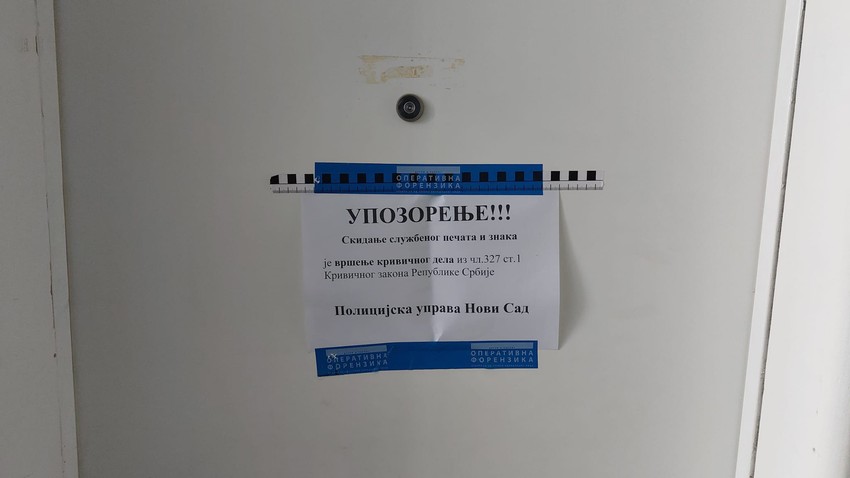 Zapečaćena vrata stana