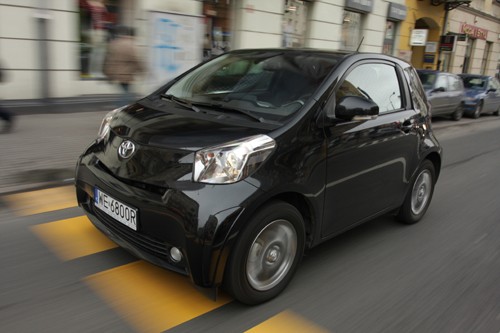 Toyota iQ 1.0 SOL: Kup, kliknij  i jedź. Enter!