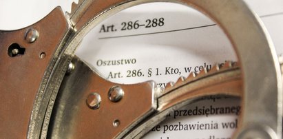 Straszyli seniorów, a potem żądali pieniędzy. Zatrzymano oszustów działających metodą "na policjanta"