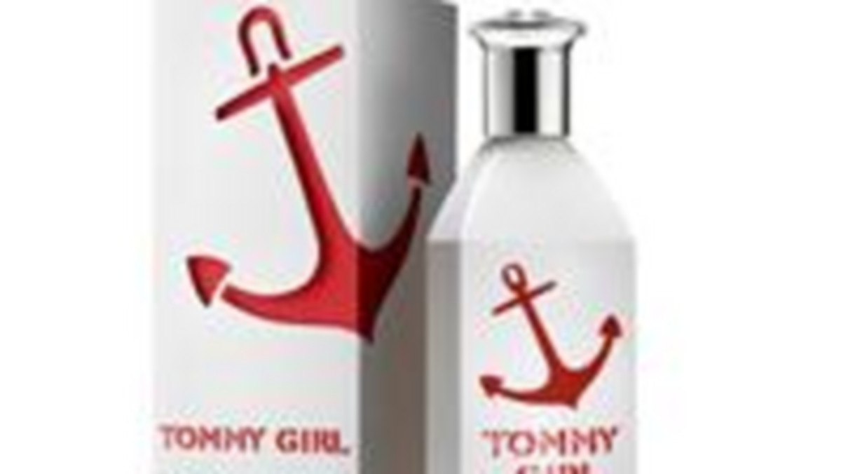 Tommy Girl Summer to zapach, który powstał z miłości do morza. Orzeźwiające liście magnolii, dojrzałe klementynki i słodkie sycylijskie mandarynki, to aromaty, które kojarzą się ciepłym latem spędzonym w nadmorskich kurortach. Czas beztroski i lenistwa. Woda perfumowana przywołuje florystyczne akcenty: marokańskiej mimozy i delikatnej, różowej peonii, zestawionych z wyrazistą brzoskwinią i finezyjnymi drobinami irysa, które przeniosą cię w relaksujący świat otwartych mórz i tropikalnych plaż.