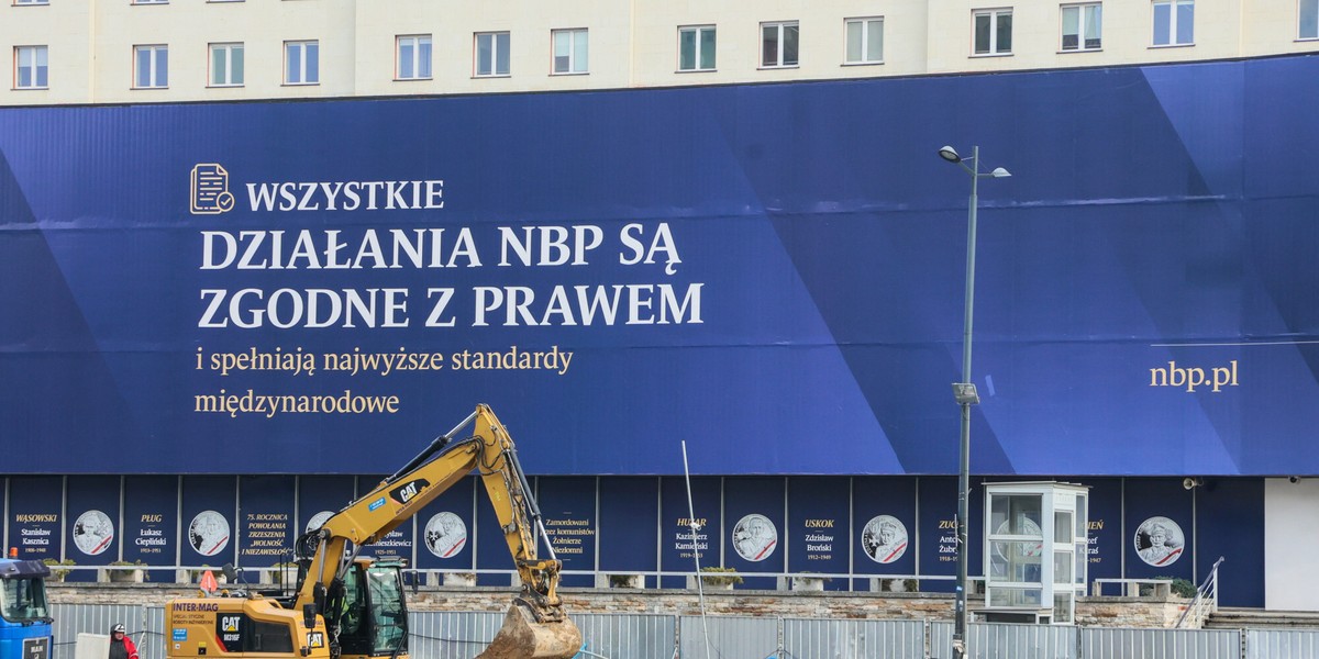 NBP od kilku miesięcy przekonuje, że TS dla prezesa banku nie powinien mieć miejsca, bo jego działania były zgodne z prawem.