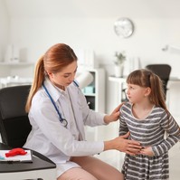Mit tegyünk, ha mi is ettünk a szalmonellás Kinderből? Vakcinainfó - Az orvos válaszol