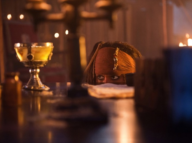 Piraci z Karaibów: Na nieznanych wodach