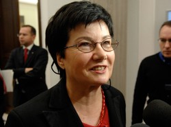 Gronkiewicz-Waltz daje miliony urzędnikom