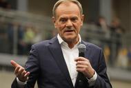 Donald Tusk na spotkaniu w Piasecznie