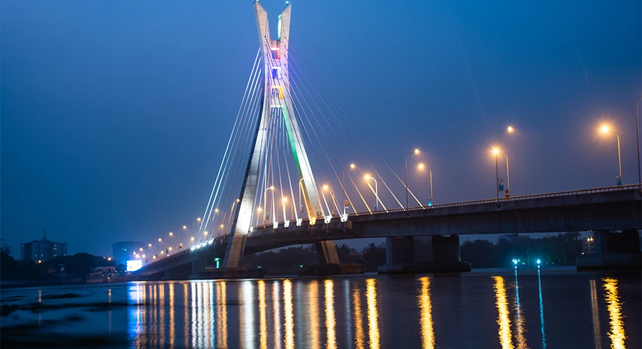 Score 6/8 to prove that you're a true Lagosian