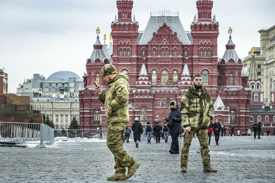 Członkowie skrajnie prawicowej rosyjskiej jednostki paramilitarnej "Rusicz"