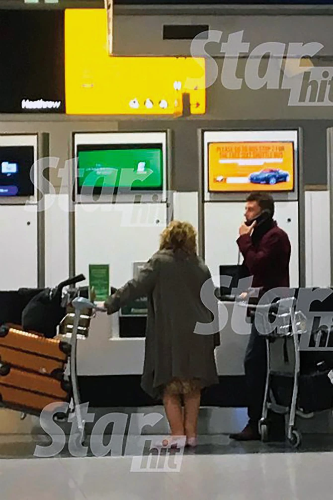 Ljudmila i Artur 2017. na aerodromu u Londonu