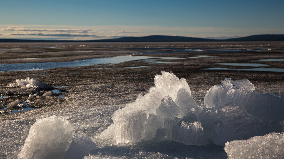 Arktyczne jeziora wysychają (zdjęcie ilustracyjne) 