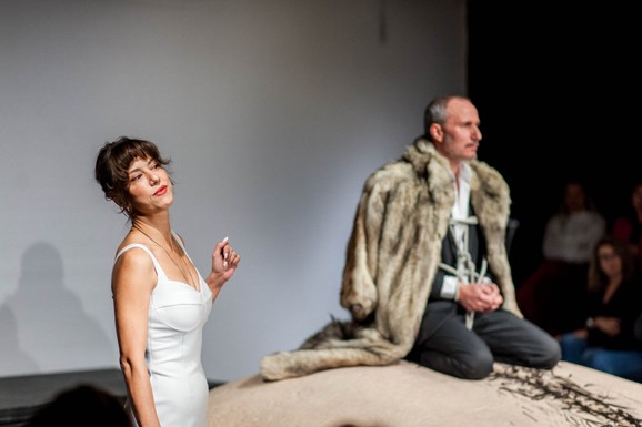 Jubilarna stota predstava "Režim ljubavi" u Ateljeu 212