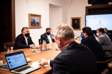 Koronavírus: hétfőn lesz döntés a karácsonyról