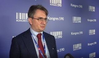 Kongres 590 online i w realu