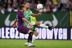 Piłkarska LK: Wysoka wygrana Lechii. Popis Flavio Paixao