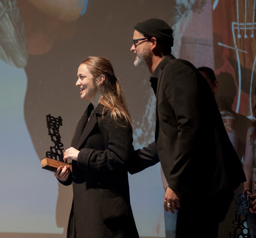 Nagrada za najboljeg reditelja pripala je Ivani Mladenović za film "Vojnici. Priča iz Ferentarija"