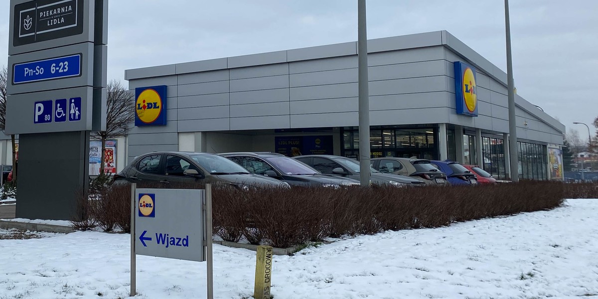 Lidl wylicza, na co mogą liczyć pracownicy.