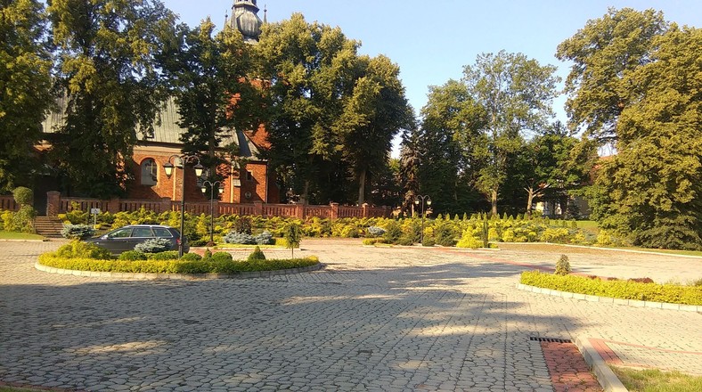 Radłów, w centrum miasteczka W. pobił Alicję W.