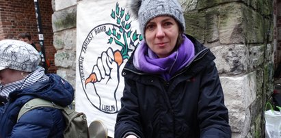 Dają potrzebującym ciepły posiłek i odzież. "Food Not Bombs" w Lublinie