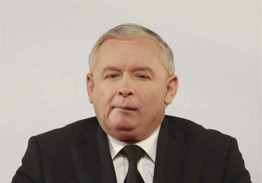 Jarosław Kaczyński musi sprostować swoje słowa, o tym że Bronisław Komorowski chce prywatyzacji szpitali. Sąd Apelacyjny podtrzymał wyrok Sądu Okręgowego. To ostateczny wyrok w tej sprawie
